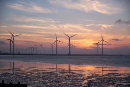 Įtakos didinimu suinteresuota Kinija siekia įsigyti dar vieną Ispanijos vėjo jėgainių parką