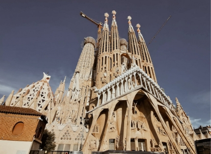 Džiugi žinia: netrukus bus užbaigti statybos darbai „Sagrada Familia“ bažnyčioje 
