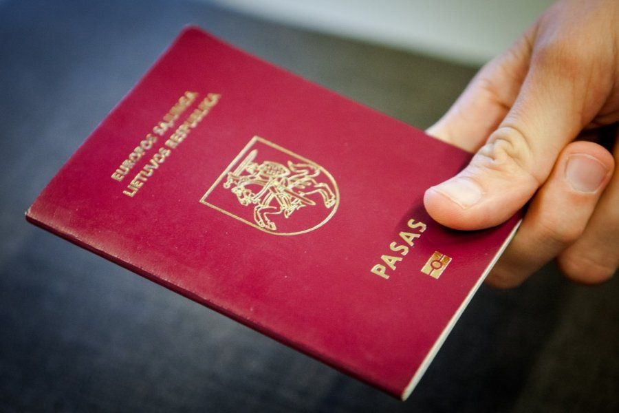 Ispanijos pareigūnai sulaikė lietuviu apsimetinėjusį latvį