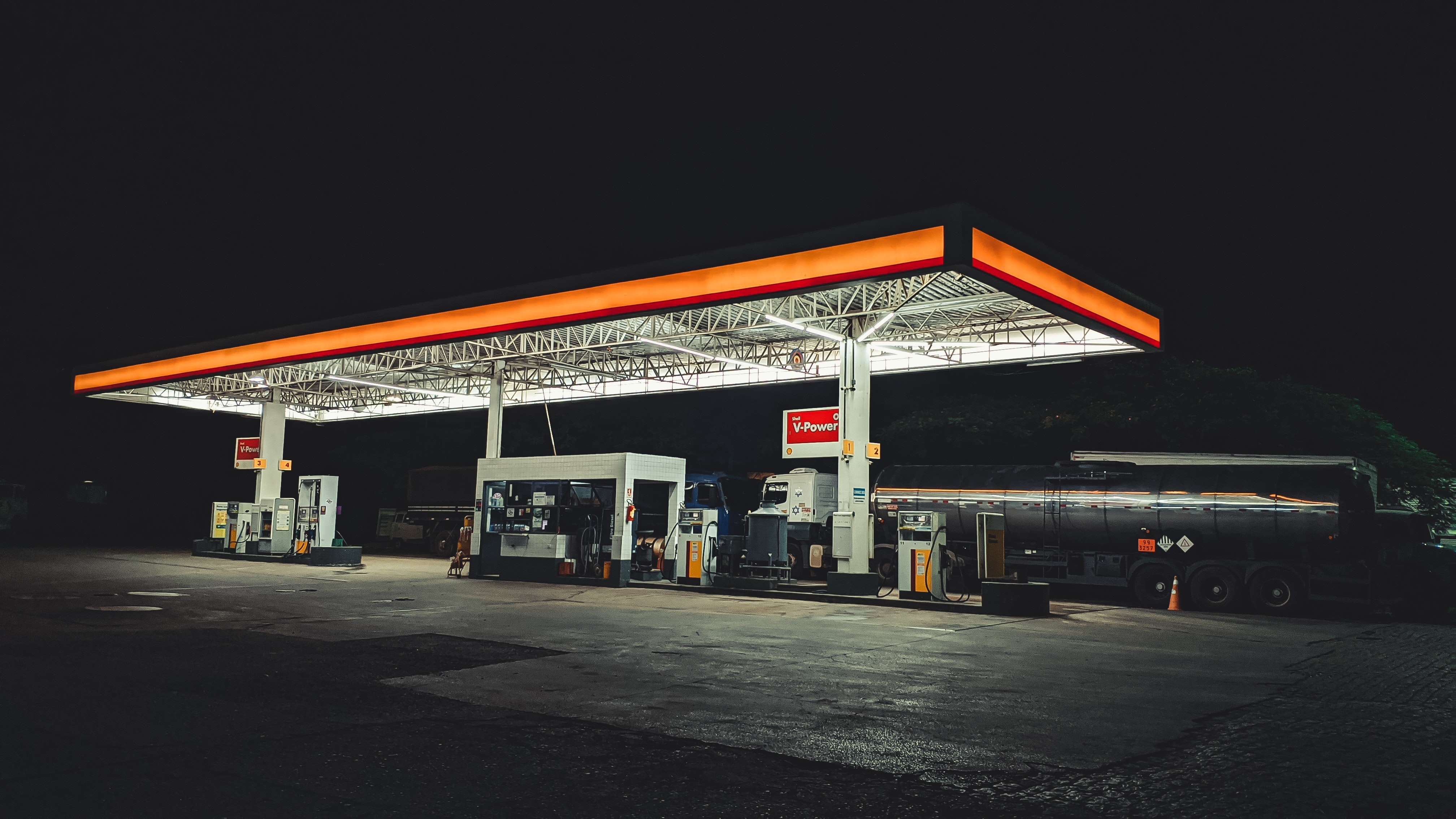 Ispanija ruošiasi didinti degalų kainas ir apmokestinti vidutinį automobilio naudojimą